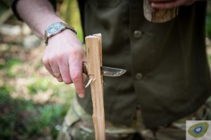 Batoning wood with Kellam Wolverine knife