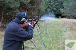 Amanda Quaine shooting deer rifle